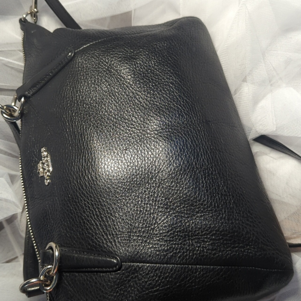 EUC Coach pebbled leather small Kelsey Satchel crossbody bag - Picture 3 of 16